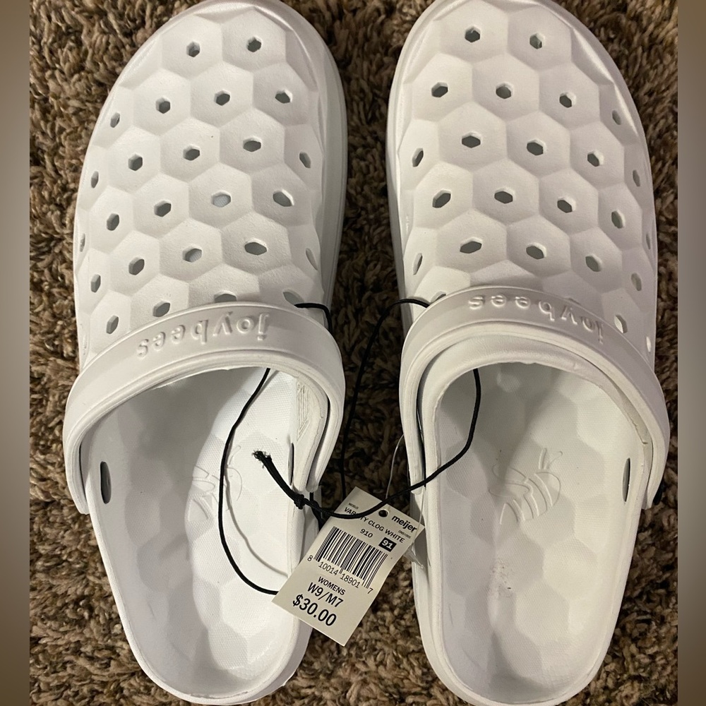 NWT white Joybees clogs Sz w9/m7